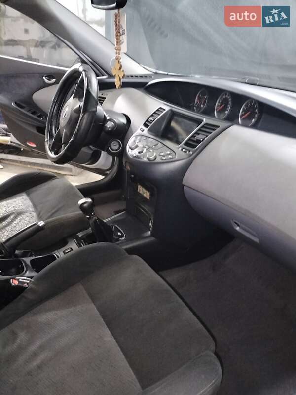 Седан Nissan Primera 2003 в Полтаві