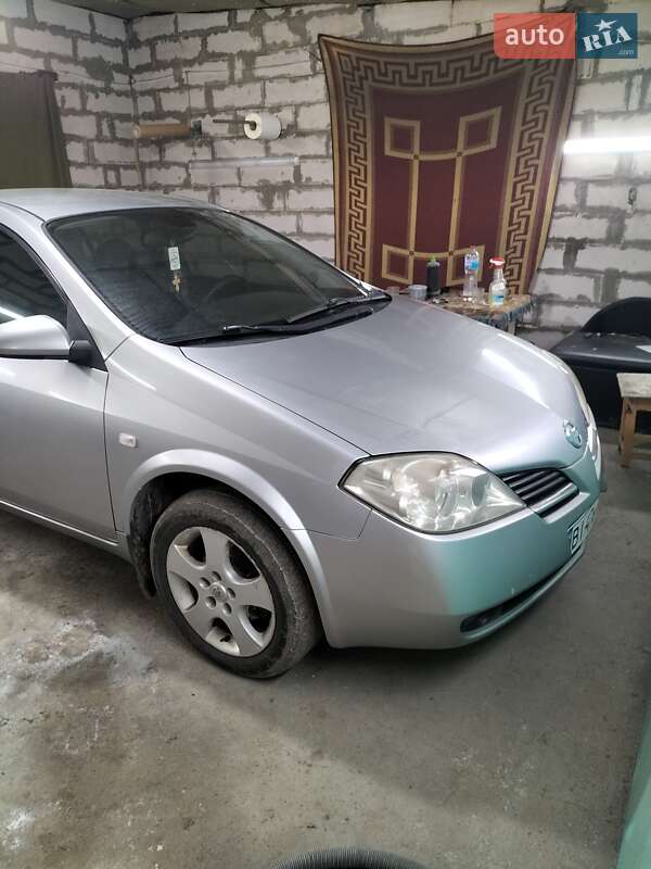 Nissan Primera 2003