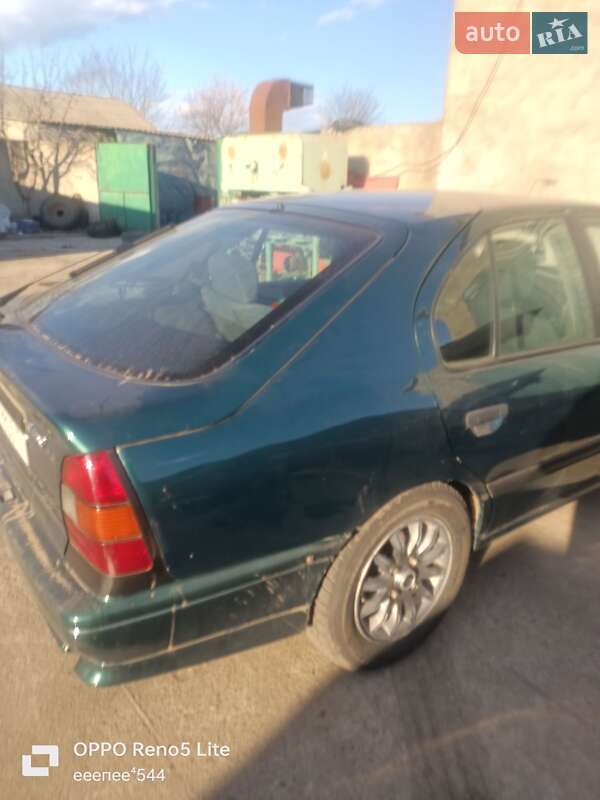 Хэтчбек Nissan Primera 1994 в Березовке