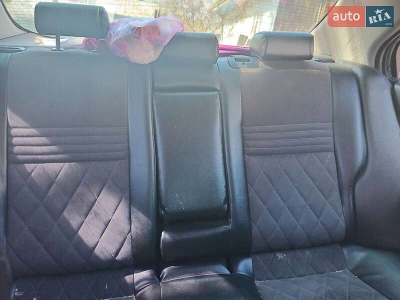 Седан Nissan Primera 2002 в Чернівцях фото 7 Седан Nissan Primera 2002 в Чернівцях