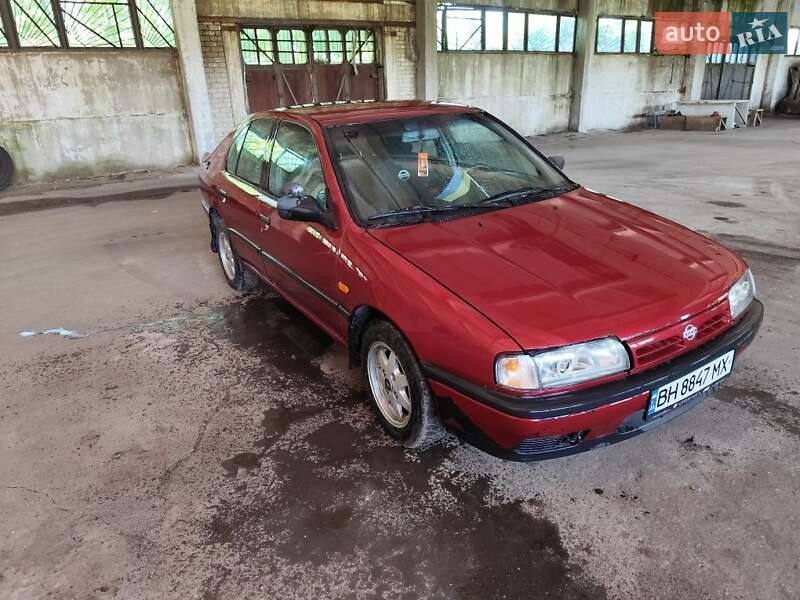 Хетчбек Nissan Primera 1993 в Запоріжжі