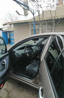 Лифтбек Nissan Primera 2007 в Кривом Роге