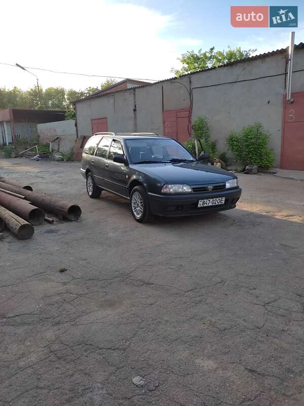 Універсал Nissan Primera 1994 в Болграді