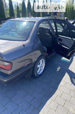 Седан Nissan Primera 1993 в Надворной