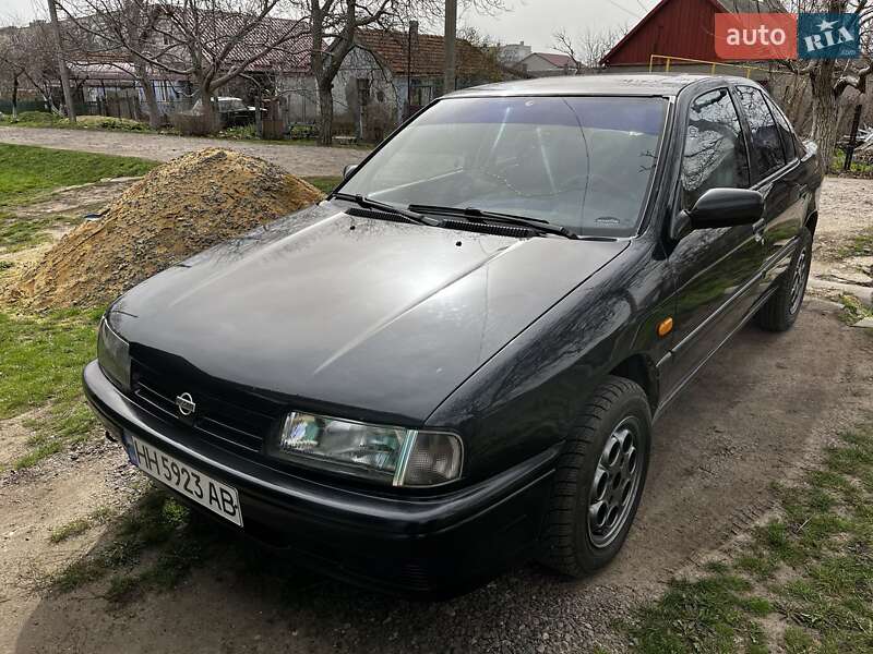 Седан Nissan Primera 1992 в Роздільній