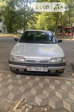 Седан Nissan Primera 1994 в Одессе
