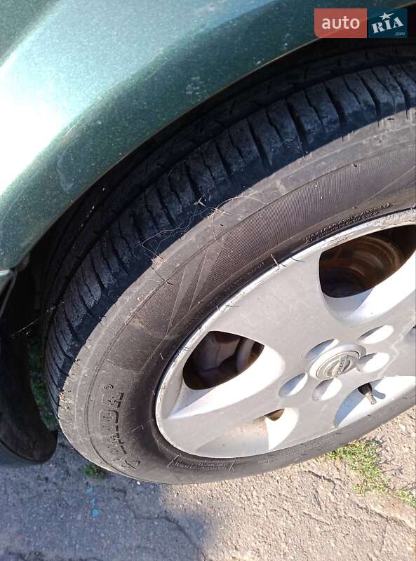 Седан Nissan Primera 2002 в Жмеринке