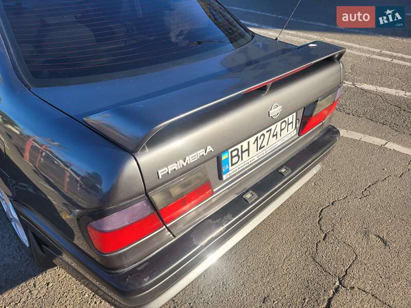 Седан Nissan Primera 1995 в Киеве