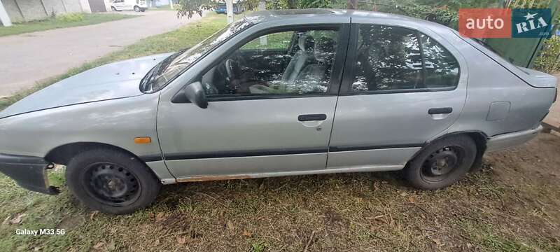 Хэтчбек Nissan Primera 1993 в Одессе