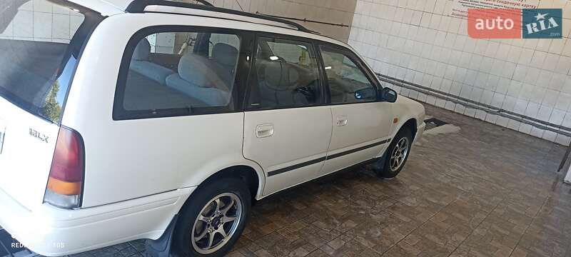 Універсал Nissan Primera 1990 в Овідіополі