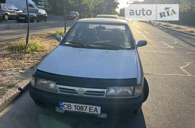 Седан Nissan Primera 1992 в Вишгороді