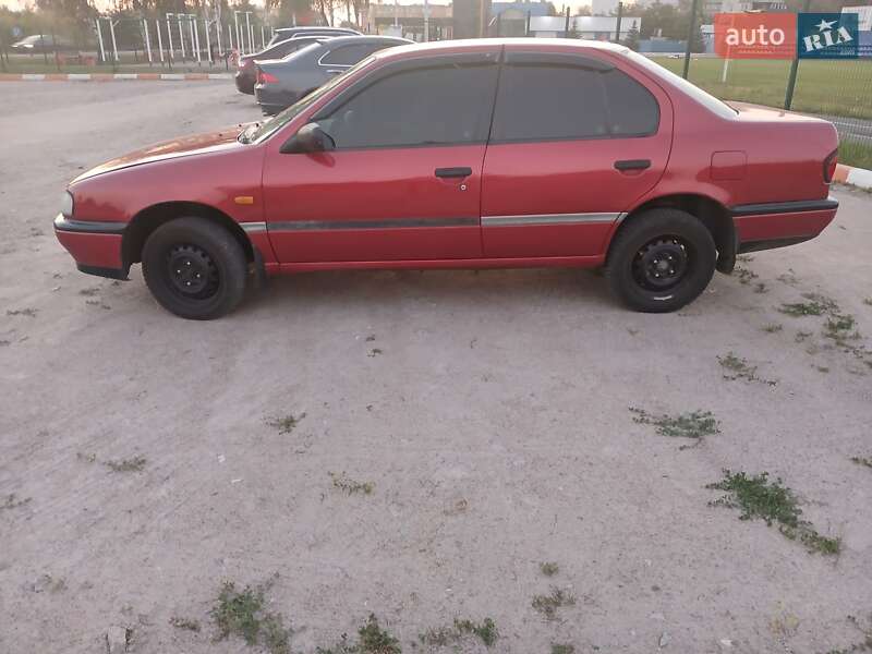 Седан Nissan Primera 1990 в Василькові