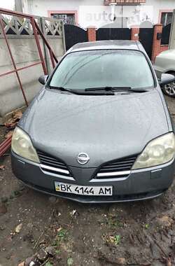 Седан Nissan Primera 2003 в Ровно