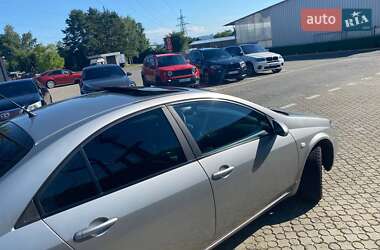 Седан Nissan Primera 2003 в Черновцах