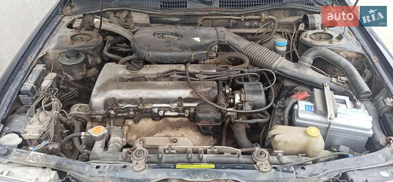 Седан Nissan Primera 1993 в Одесі