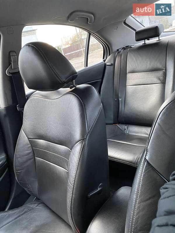 Лифтбек Nissan Primera 2002 в Киеве