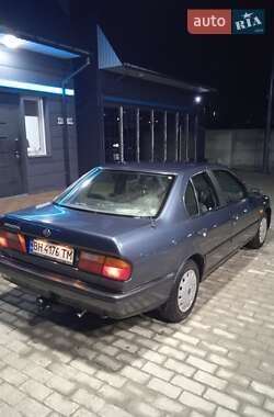 Седан Nissan Primera 1993 в Білгороді-Дністровському