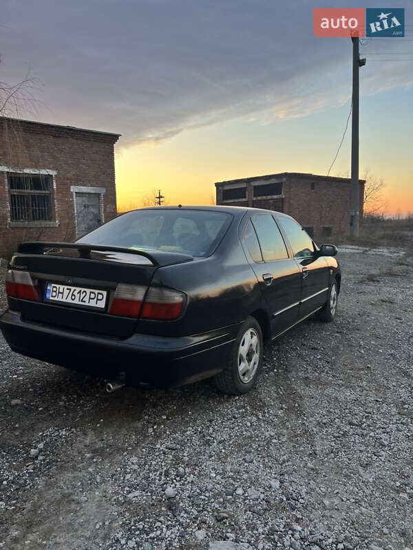 Седан Nissan Primera 1997 в Червонознаменке
