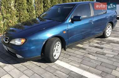 Седан Nissan Primera 2000 в Луцьку