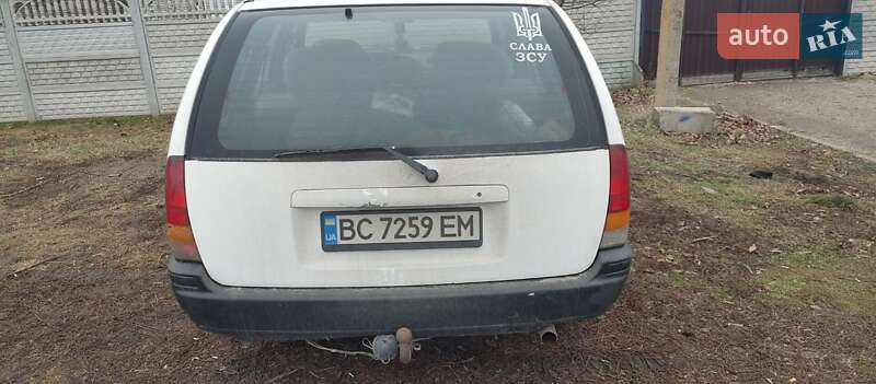 Універсал Nissan Primera 1992 в Запоріжжі