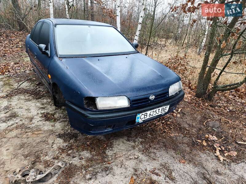 Седан Nissan Primera 1993 в 