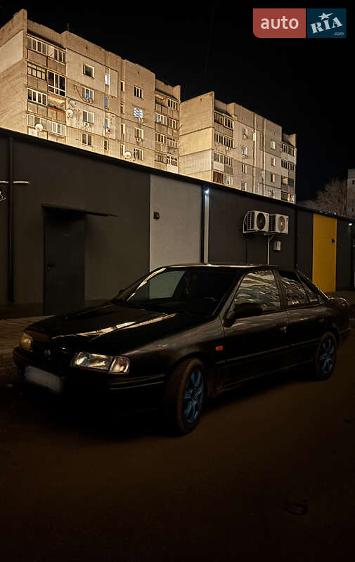 Седан Nissan Primera 1992 в Днепре