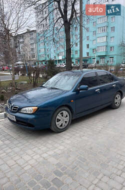 Седан Nissan Primera 2000 в Городке