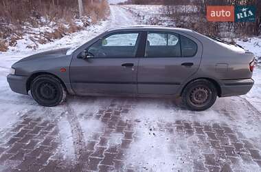 Седан Nissan Primera 1996 в Львове