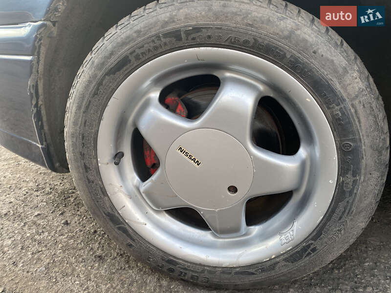 Седан Nissan Primera 1994 в Шептицькому