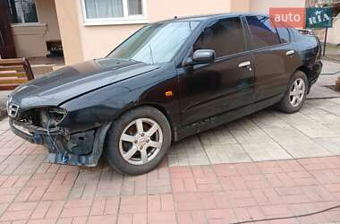 Седан Nissan Primera 2000 в 