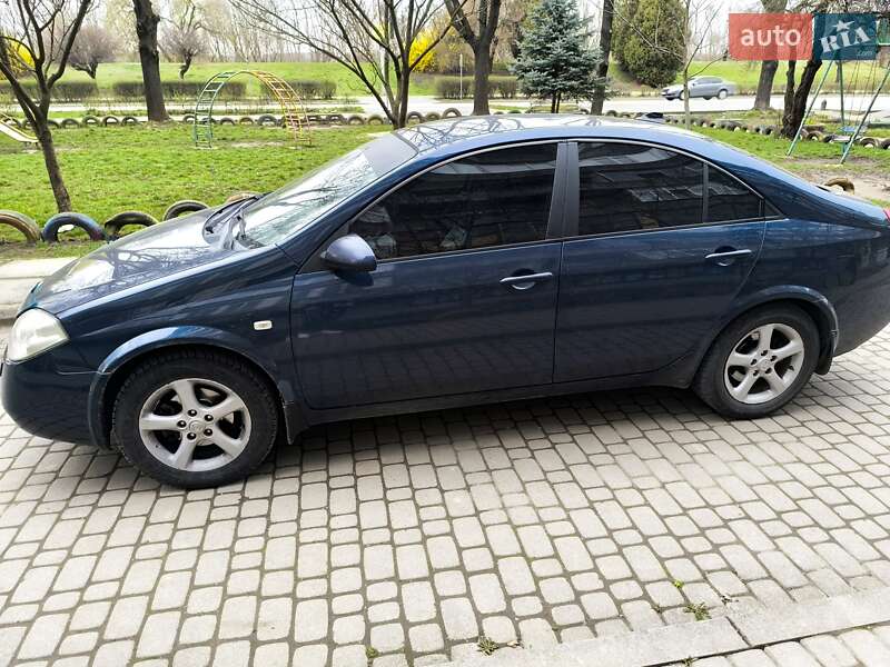 Седан Nissan Primera 2003 в Ивано-Франковске