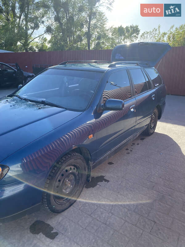 Универсал Nissan Primera 2000 в Бродах