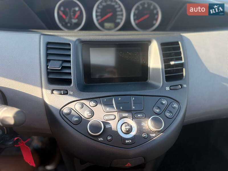 Лифтбек Nissan Primera 2002 в Житомире