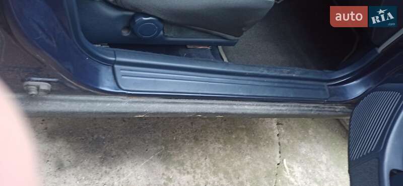 Седан Nissan Primera 1993 в Одесі