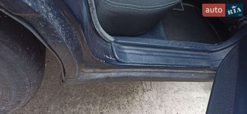 Седан Nissan Primera 1993 в Одесі