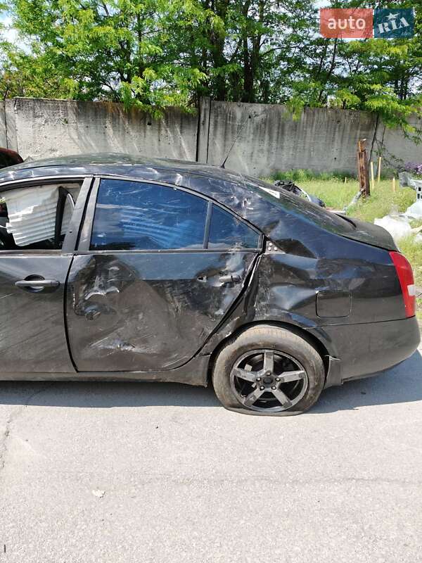 Седан Nissan Primera 2006 в Запорожье