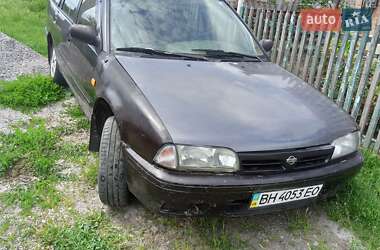 Седан Nissan Primera 1991 в Знаменке