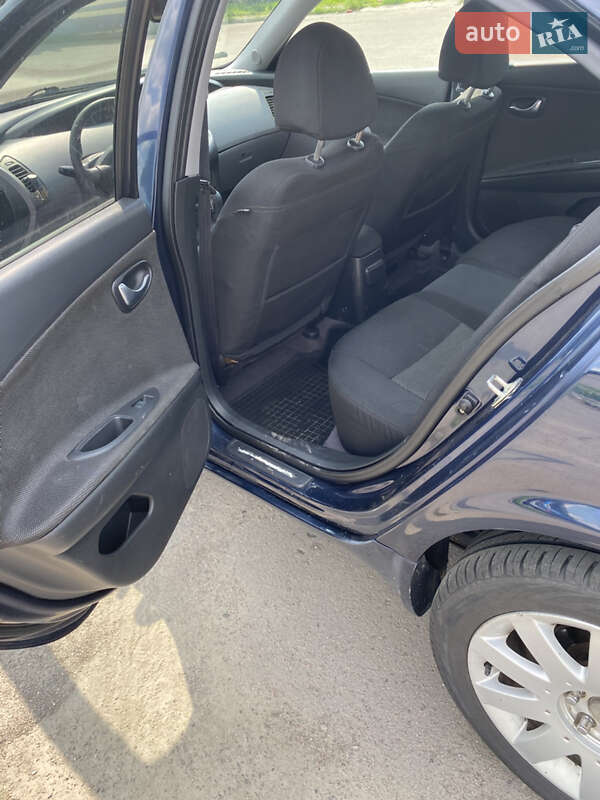 Седан Nissan Primera 2002 в Луцке