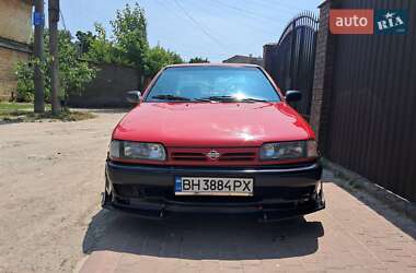 Хэтчбек Nissan Primera 1991 в 