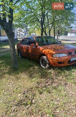 Седан Nissan Primera 1997 в Дніпрі