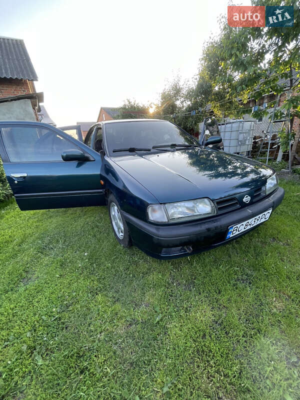 Nissan Primera 1996