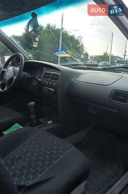 Седан Nissan Primera 1996 в Смілі