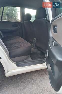 Седан Nissan Primera 1996 в Смілі