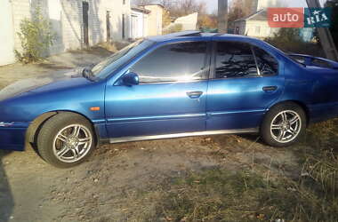 Седан Nissan Primera 1994 в Барышевке