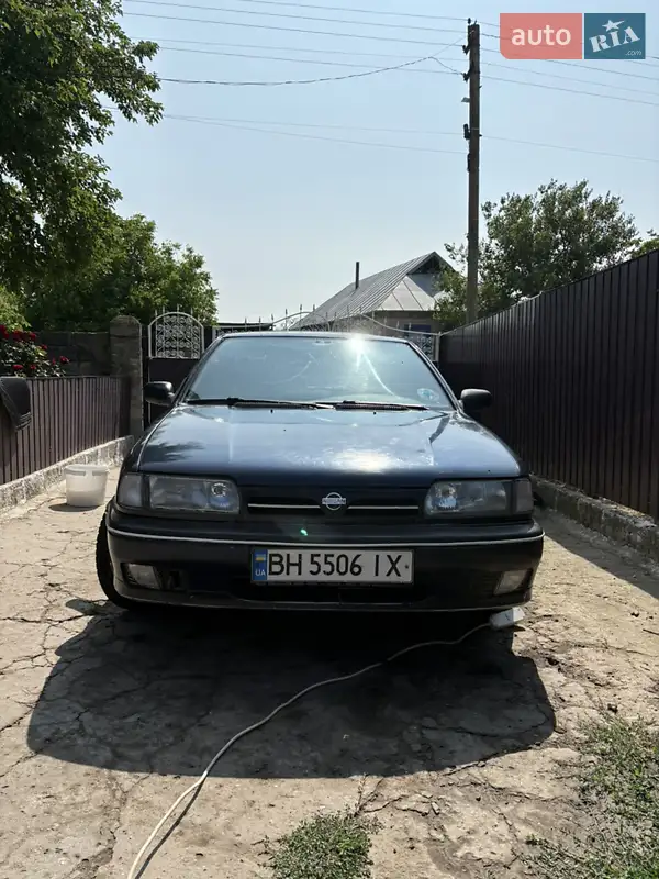 Nissan Primera 1992