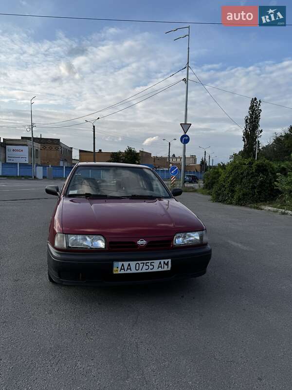 Хетчбек Nissan Primera 1993 в Києві