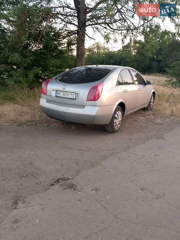 Nissan Primera 2002