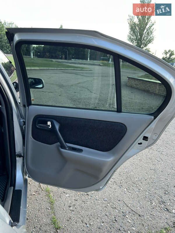 Седан Nissan Primera 2001 в Харкові фото 19 Седан Nissan Primera 2001 в Харкові