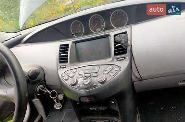 Лифтбек Nissan Primera 2002 в  фото 2 Лифтбек Nissan Primera 2002 в