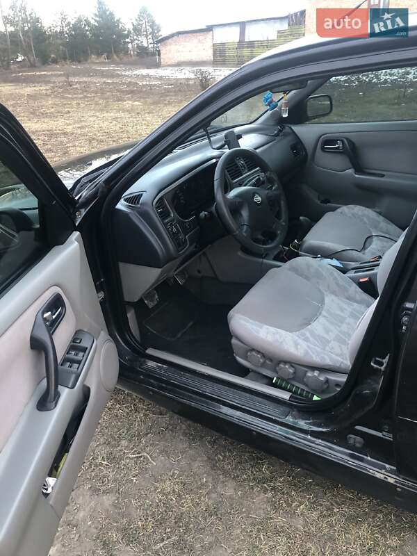 Седан Nissan Primera 2002 в Радехові